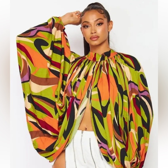 ROMANTIC PRINT PUFF TOP - Picture 1 of 4